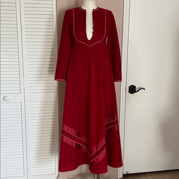 Vintage Red embroidered slip on pajama maxi dress size XS to S front zipper - Picture 4 of 17